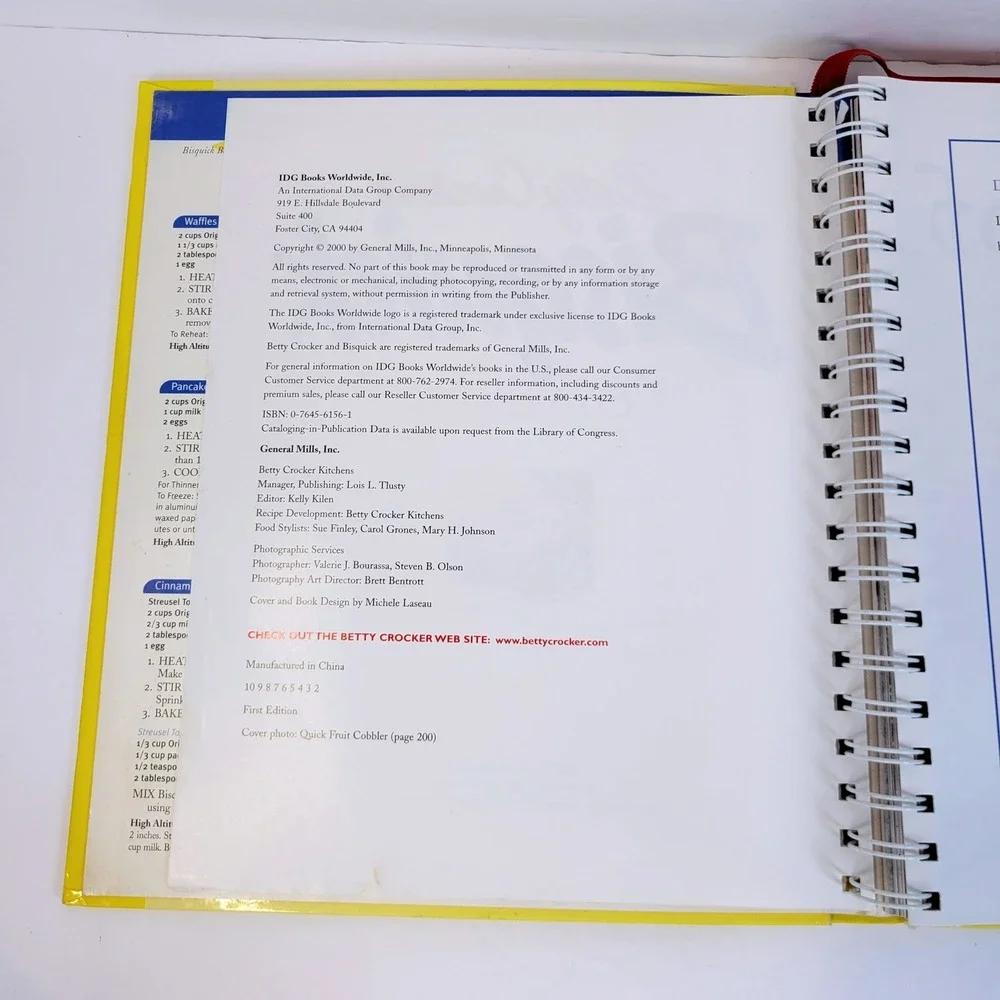 Betty Crocker Bisquick Cookbook Hardback Spiral Bound Recipes Book 2000's Era